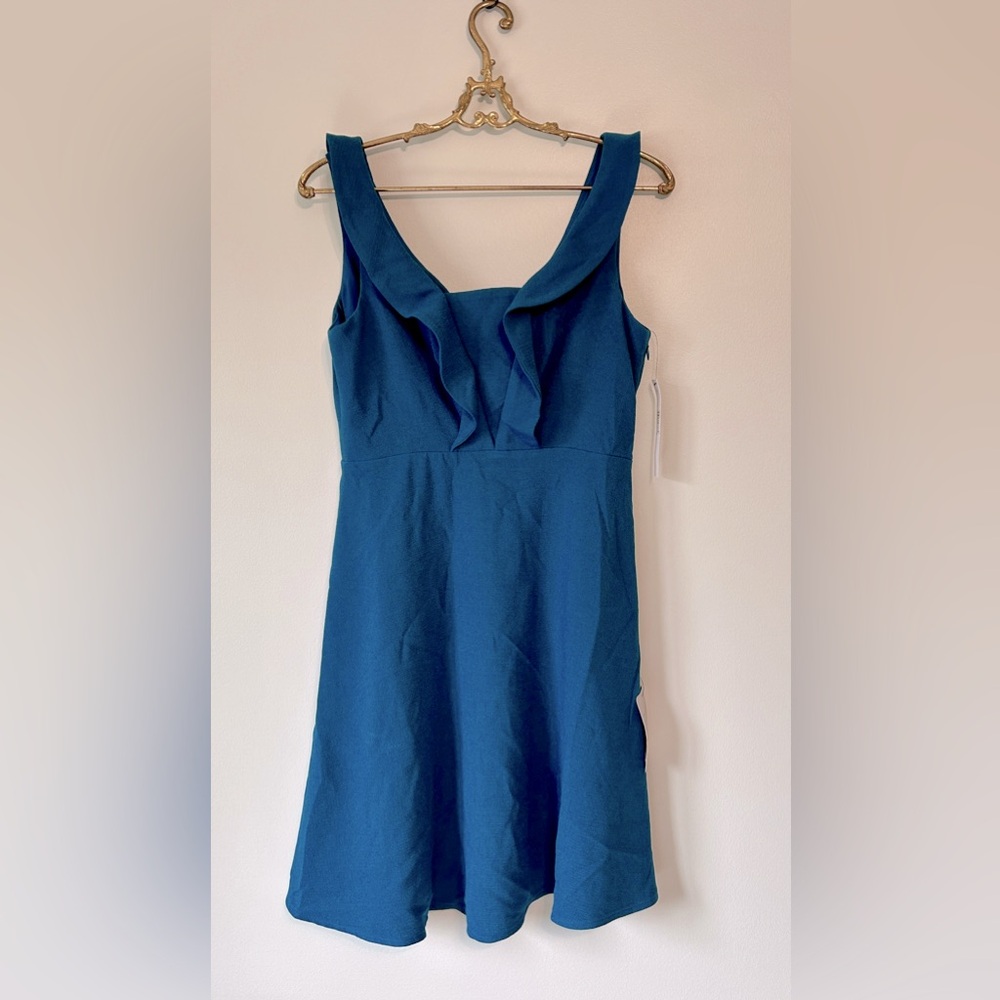 NWT Maggie London teal dress with soft cascade ruffles